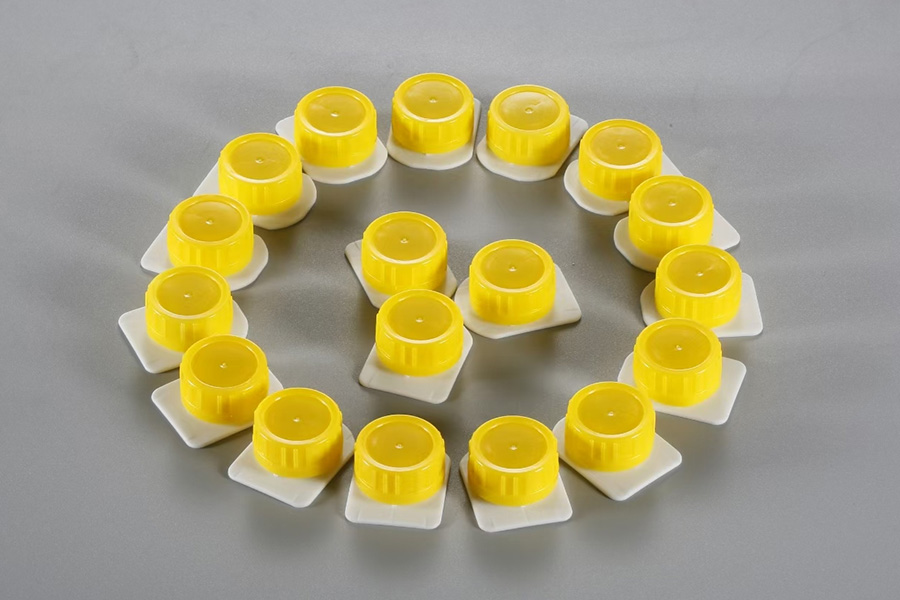 Tappi di cartone per latticini